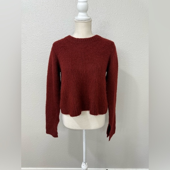Cinq a Sept Womens Causal Fluffy Knits Sweater Cozy Red Crop Small Designer - Picture 2 of 9